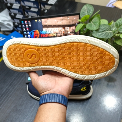 Fila 𝐋𝐢𝐠𝐡𝐭 𝐖𝐞𝐢𝐠𝐡𝐭 𝐒𝐩𝐨𝐫𝐭𝐬 & 𝐑𝐮𝐧𝐧𝐢𝐧𝐠 𝐒𝐡𝐨𝐞𝐬 (NAVY)_img_1
