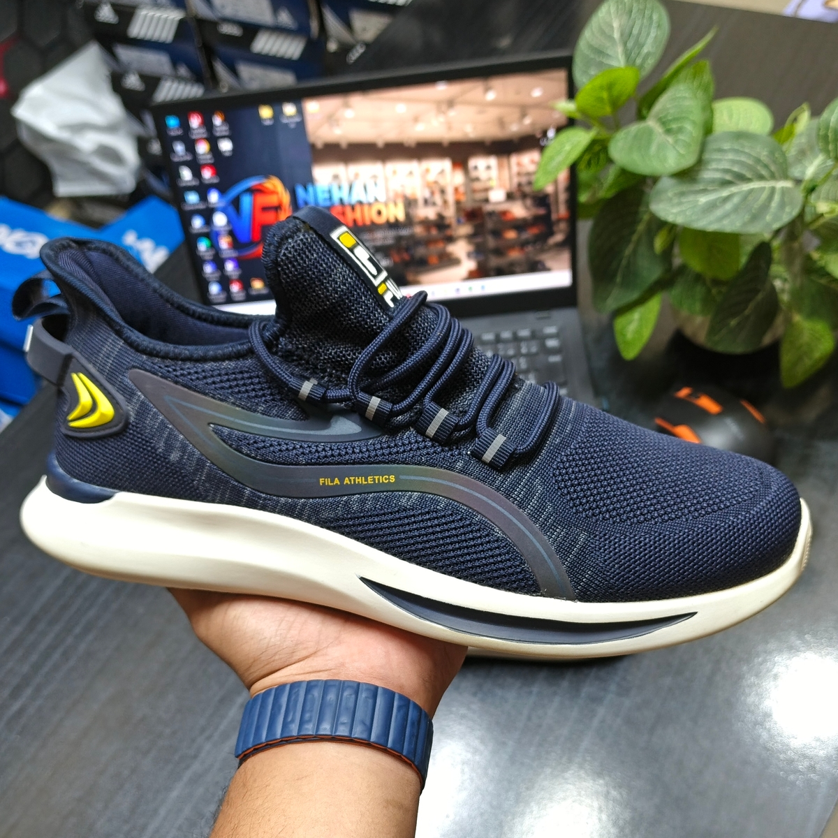 Fila 𝐋𝐢𝐠𝐡𝐭 𝐖𝐞𝐢𝐠𝐡𝐭 𝐒𝐩𝐨𝐫𝐭𝐬 & 𝐑𝐮𝐧𝐧𝐢𝐧𝐠 𝐒𝐡𝐨𝐞𝐬 (NAVY)