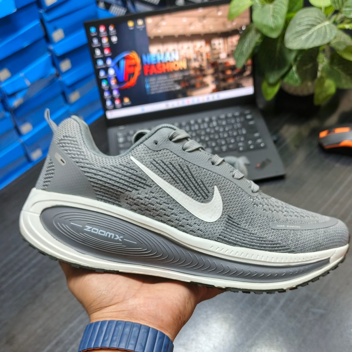 ORIGINAL NIKE ZOOM-X (PREMIUM ASH)
