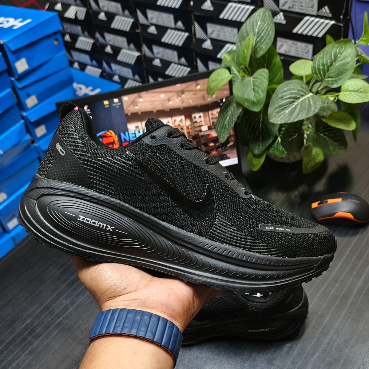 ORIGINAL NIKE ZOOM-X (PURE BLACK)