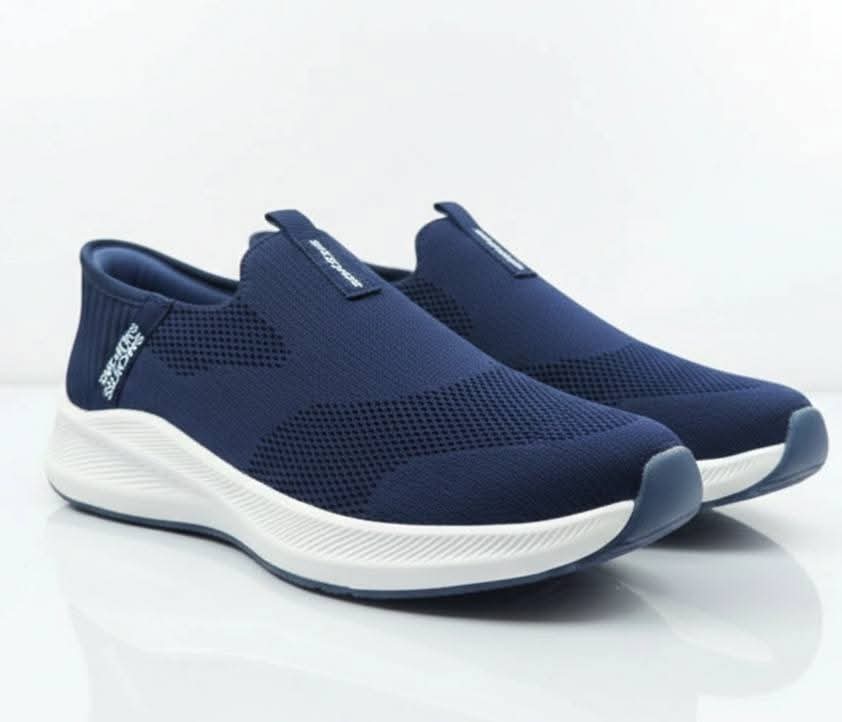 SKECHERS SLIP-INS” 𝐒𝐧𝐞𝐚𝐤𝐞𝐫 (NAVY BLUE)